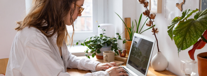Top Mistakes to Avoid When Creating an Online Holistic Course