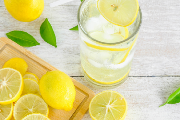 10 reasons you should drink lemon water every morning